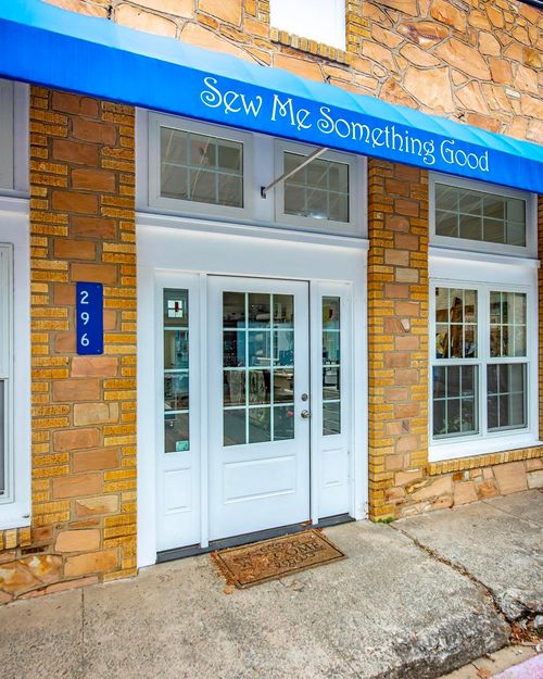 296 Main St, Clinton, AR, 72031-7060 | Card Image