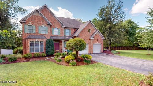 1625 Oakmont Dr, Williamsport, PA, 17701-9301 | Card Image