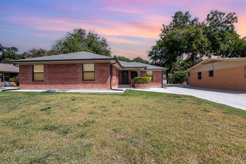6435 Ravendale Ln, Dallas, TX, 75214-2402 | Card Image