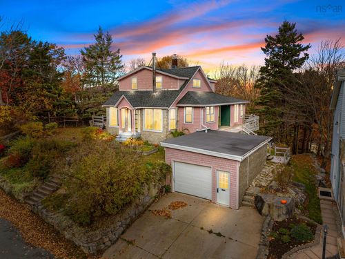 17 Idlewylde Rd, Halifax, NS, B3N1B8 | Card Image