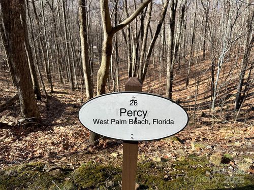 26-000 Finlaystone Trce, Waynesville, NC, 28786 | Card Image