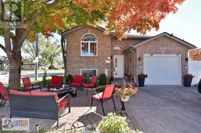 1498 Mark Ave, House other with 5 bedrooms, 2 bathrooms and null parking in Windsor ON | Image 1