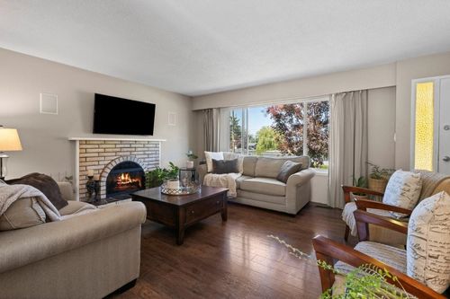 34448 Eton Cres, Abbotsford, BC, V2S4W3 | Card Image