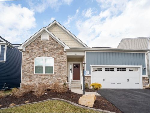 82 Lavista Dr, Morgantown, WV, 26508-1727 | Card Image