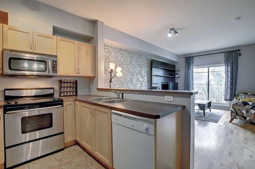 9303-70 Panamount Dr Nw, Calgary, AB, T3K6K6 | Card Image