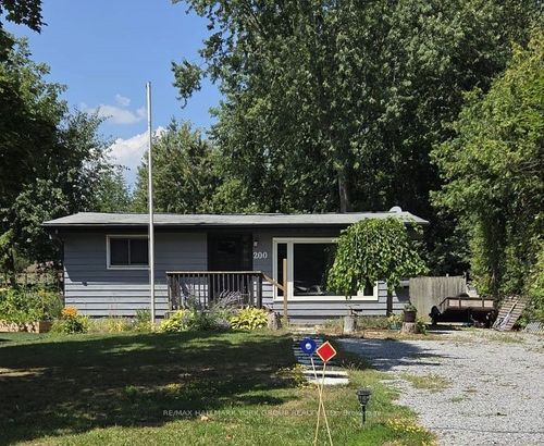 200 Spring Rd, Keswick, ON, L4P2K9 | Card Image