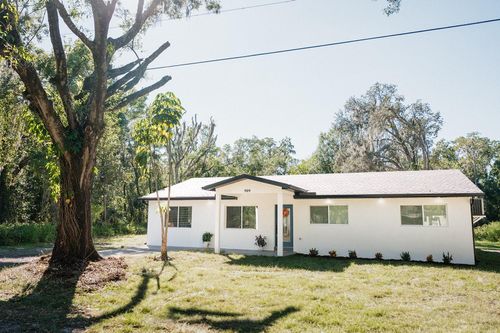 909 Lake Charles Cir, Lutz, FL, 33548-4712 | Card Image