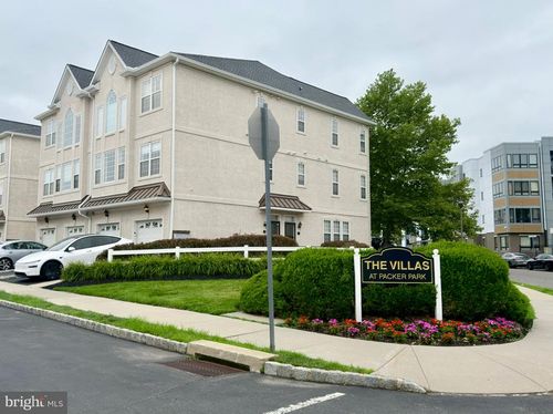 3202 Davinci Dr, PHILADELPHIA, PA, 19145-5768 | Card Image