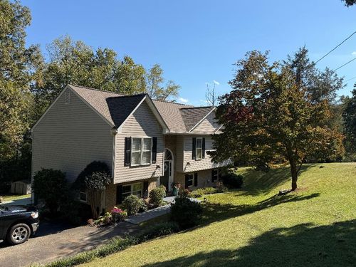 5568 Destinee Ln, Roanoke, VA, 24014-7153 | Card Image