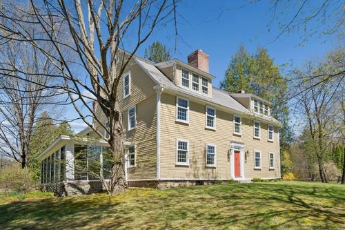 302 Church Street, Northborough, MA, 01532 | Card Image