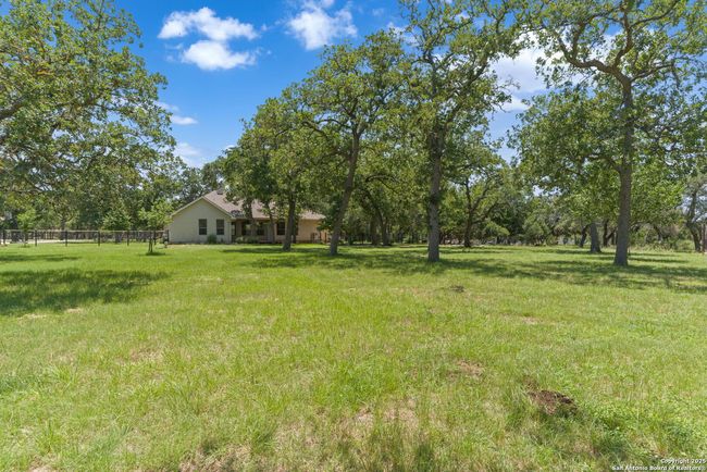 143 Lantana Rdg, House other with 3 bedrooms, 2 bathrooms and null parking in Spring Branch TX | Image 29