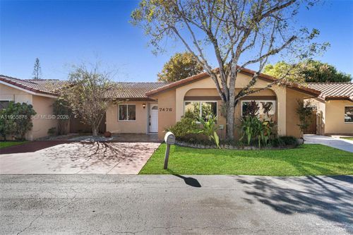 7476 Sw 112th Pl, Miami, FL, 33173-2638 | Card Image