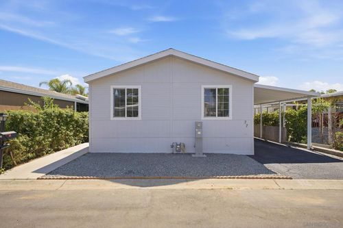 spc-77-2550 E Valley Pkwy, Escondido, CA, 92027-2943 | Card Image