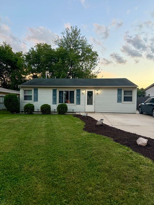 2353 Greengold St, Crest Hill, IL, 60403-1755 | Card Image