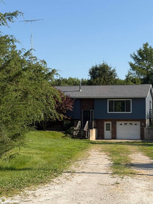 2764 295th St, Danville, IA, 52623-8907 | Card Image