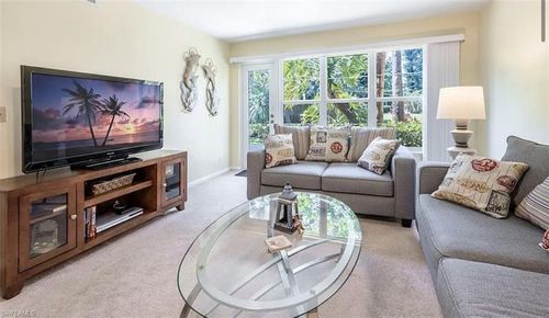 2905-4080 Looking Glass Ln, NAPLES, FL, 34112-1042 | Card Image
