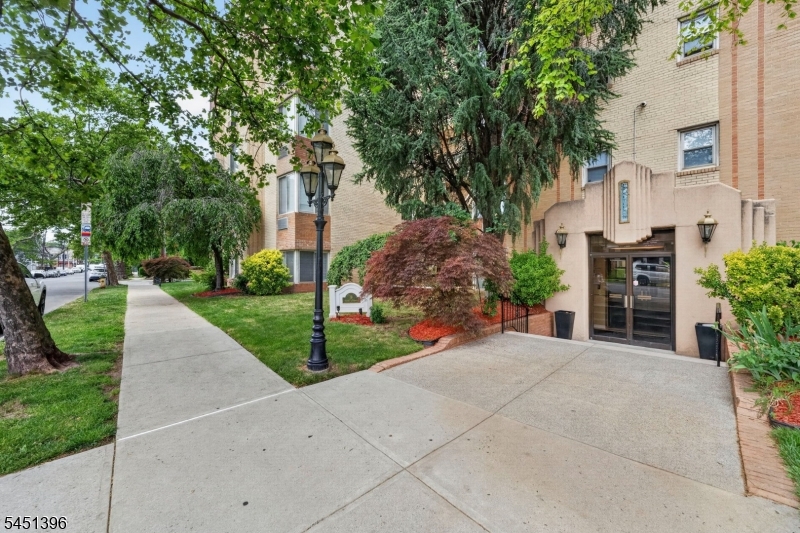 Residential in Newark City