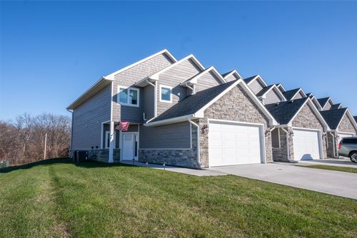 2011 Ammann Drive, Adel, IA, 50003 | Card Image