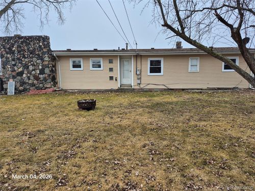 21237 Woodward St, Clinton Township, MI, 48035-3589 | Card Image