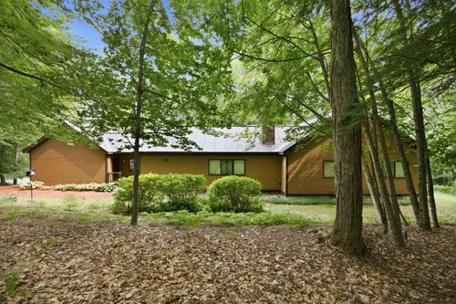 470 Morgan Rd, Quechee, VT, 05059-3071 | Card Image