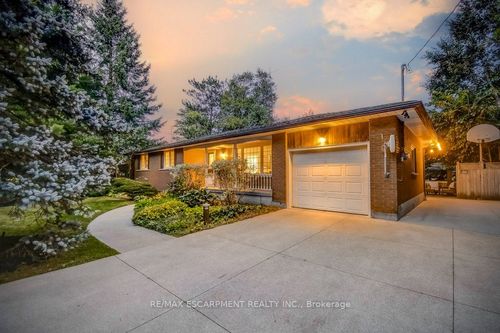 420 Concession 8 Road E, Hamilton, ON, L0R2H0 | Card Image