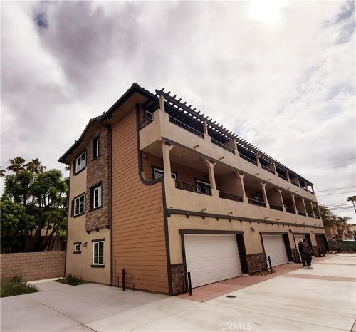 10341 Western Ave, Downey, CA, 90241 | Card Image