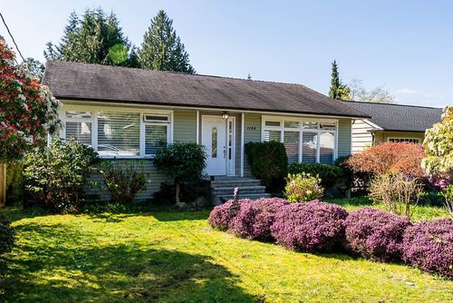 1126 Kings Ave, West Vancouver, BC, V7T2C3 | Card Image