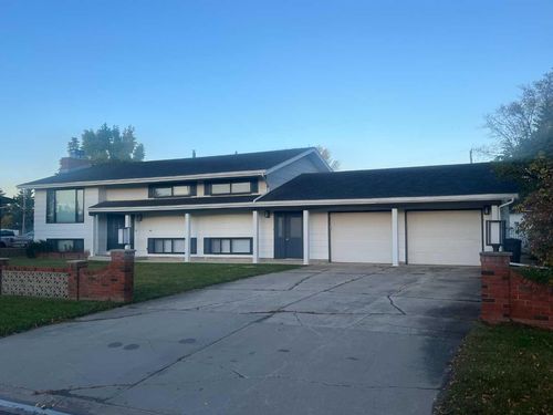 309 4 St Ne, Slave Lake, AB, T0G2A2 | Card Image