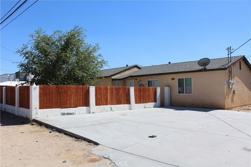 12069 Chamberlaine Way, Adelanto, CA, 92301-2803 | Card Image