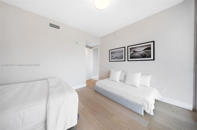 UNIT-305 - 10201 Collins Ave, Condo with 2 bedrooms, 3 bathrooms and null parking in Bal Harbour FL | Image 38