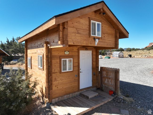 View of outbuilding featuring an outbuilding | Image 18