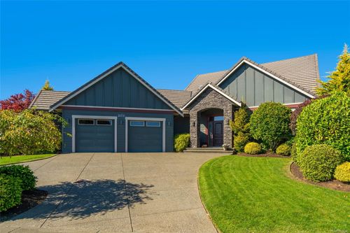3172 Royal Vista Way, Courtenay, BC, V9N9X3 | Card Image