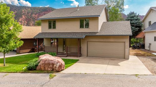 1069 Park West Dr, Glenwood Springs, CO, 81601-4574 | Card Image