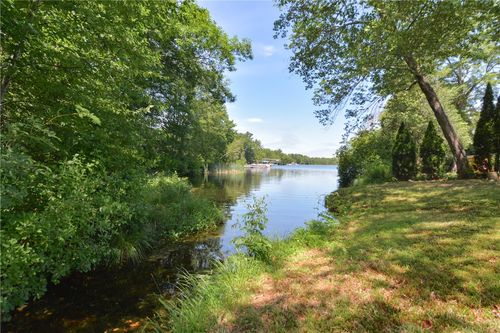 74 Crystal Ter, Pascoag, RI, 02859-2111 | Card Image