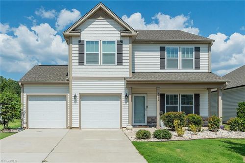 4044 Monteray Cir, High Point, NC, 27265-1142 | Card Image