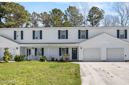 302 Winners Cir S, Jacksonville, NC, 28546-9543 | Card Image