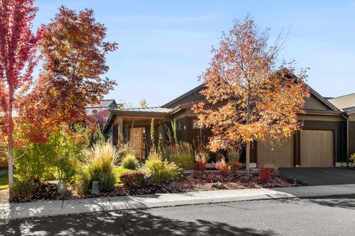 61354 Triple Knot Rd, Bend, OR, 97702-3621 | Card Image
