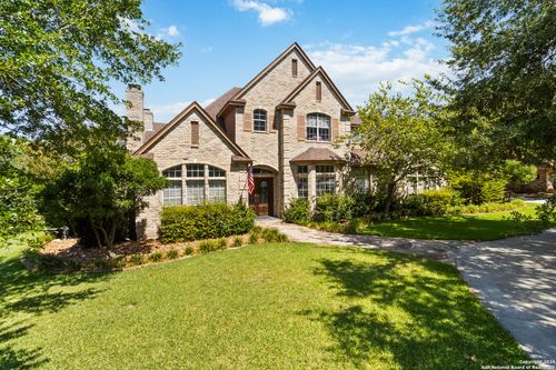 230 Montwood, Seguin, TX, 78155-1217 | Card Image