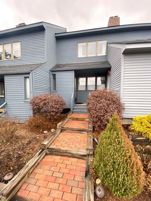 15-15 College Hill, Hanover, NH, 03755 | Card Image