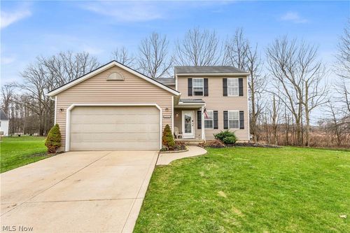 6252 W Breezeway Dr, North Ridgeville, OH, 44039-5145 | Card Image