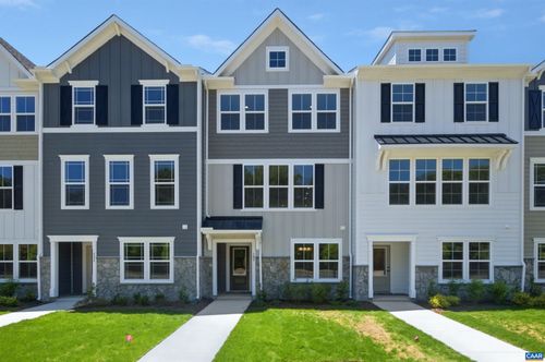 291 Crowninshield Ct, WAYNESBORO, VA, 22980 | Card Image