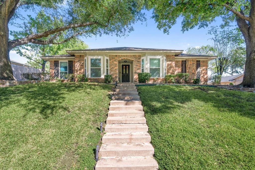 Ola Ln, Grand Prairie, TX 75050