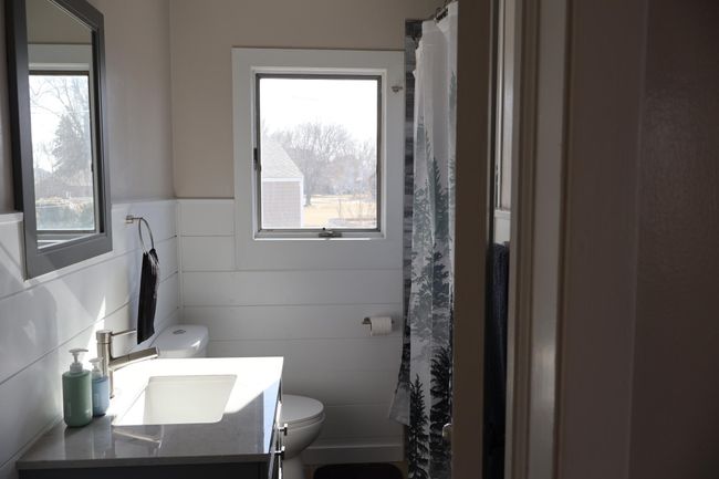Main floor full bathroom! | Image 14