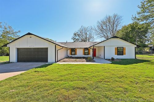 20976 E 65th St S, Broken Arrow, OK, 74014-1901 | Card Image