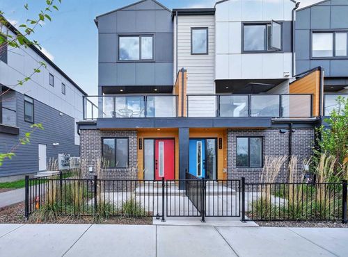 8562 19 Avenue Se, Calgary, AB, T2A0M8 | Card Image