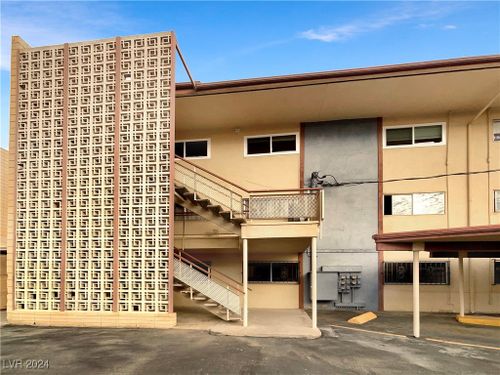 109-356 E Desert Inn Road, Las Vegas, NV, 89109 | Card Image