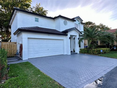9060 Sw 215th Ter, Cutler Bay, FL, 33189-3852 | Card Image