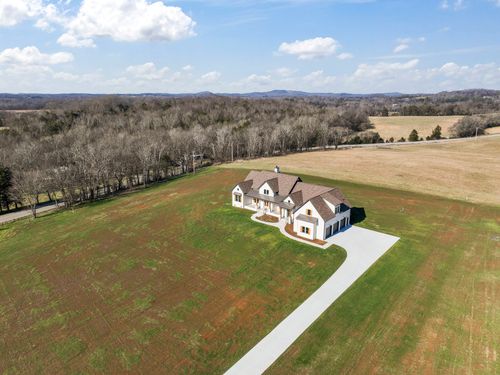 916 Cortner Rd, Normandy, TN, 37360-9050 | Card Image