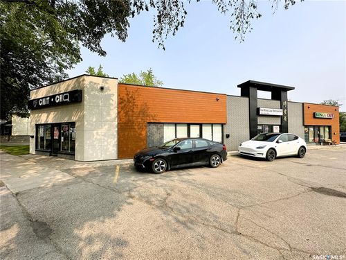208 Av H N, Saskatoon, SK, S7L6B6 | Card Image