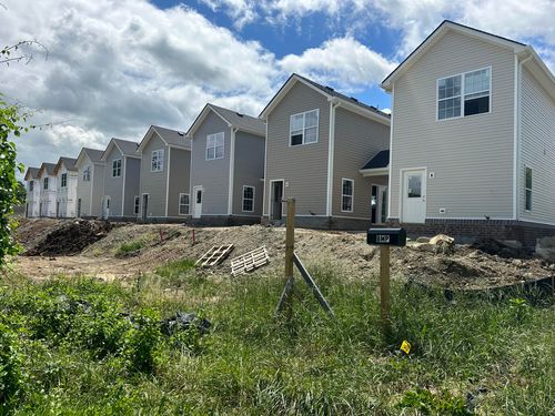 117 Harvest Bend Trl, Berea, KY, 40403-6592 | Card Image